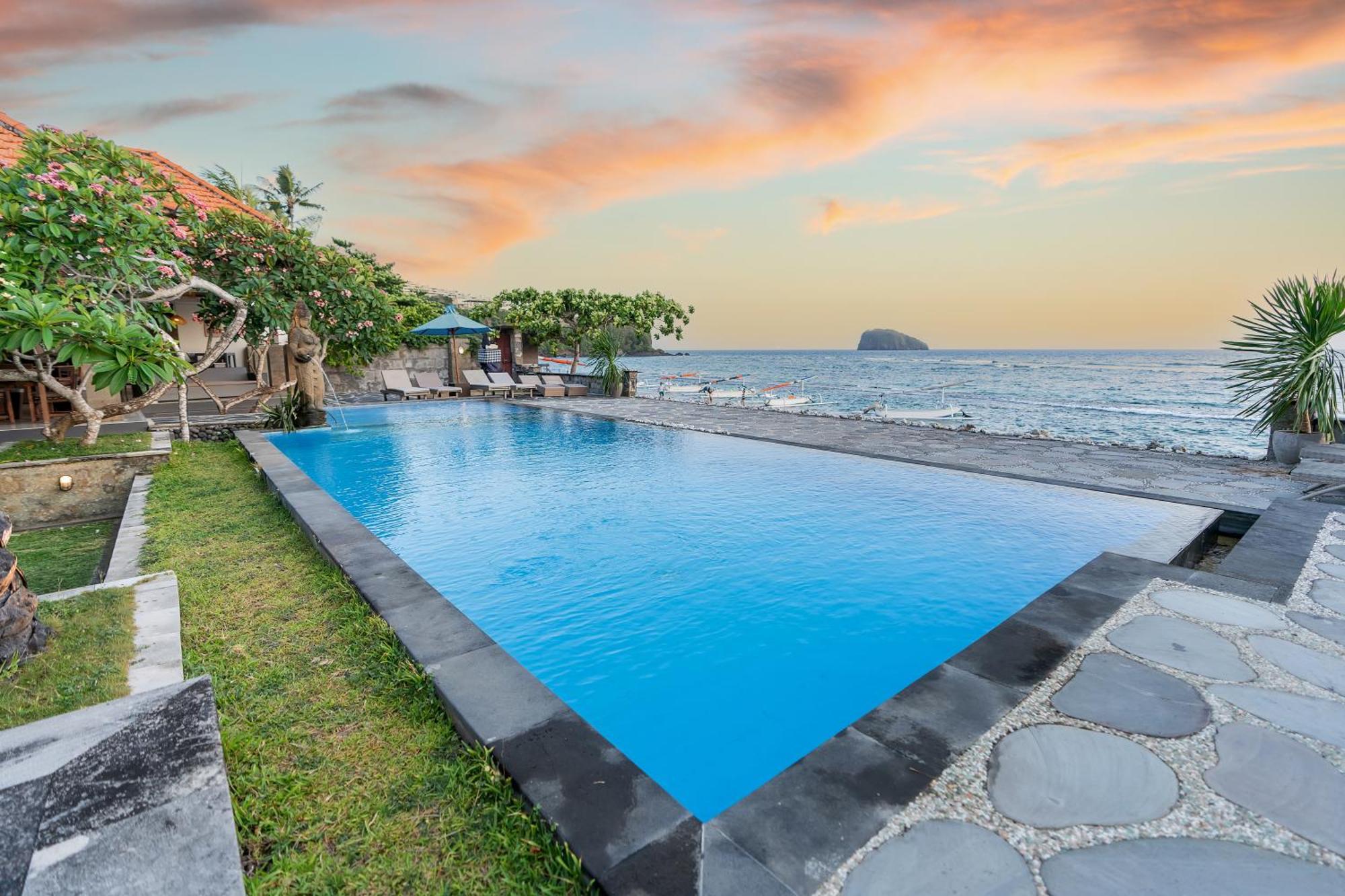 Ganesh Beach Hotel Candidasa Buitenkant foto
