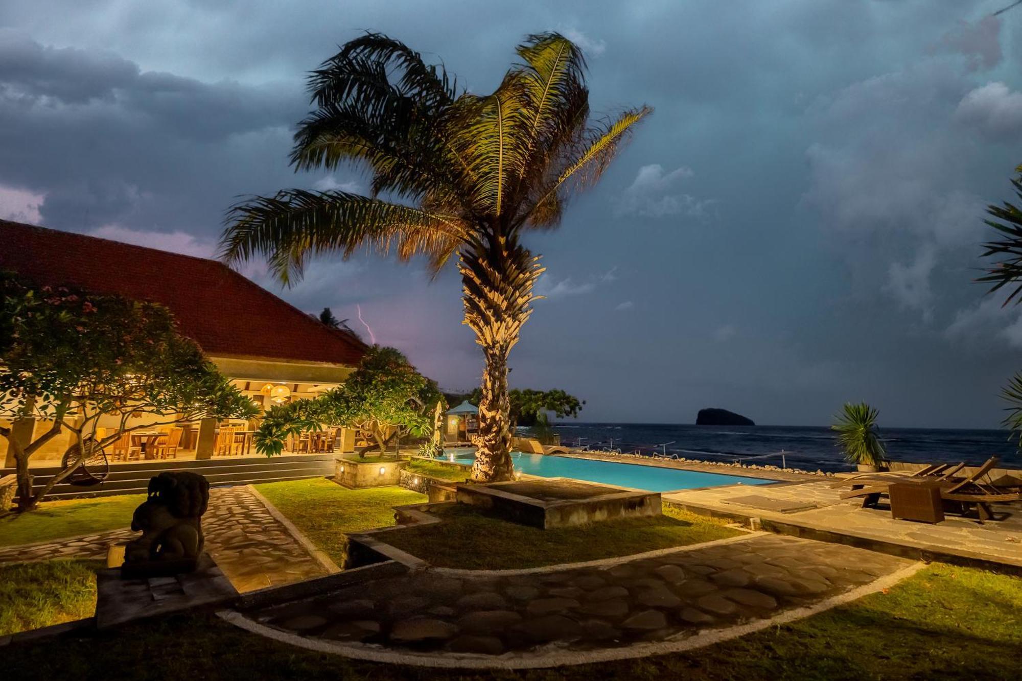 Ganesh Beach Hotel Candidasa Buitenkant foto